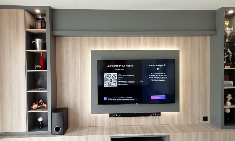 Meuble TV Réalisation d'un meuble TV mural
