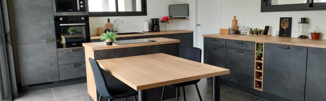 J'touche du bois Ensemble, créons la cuisine de vos rêves.